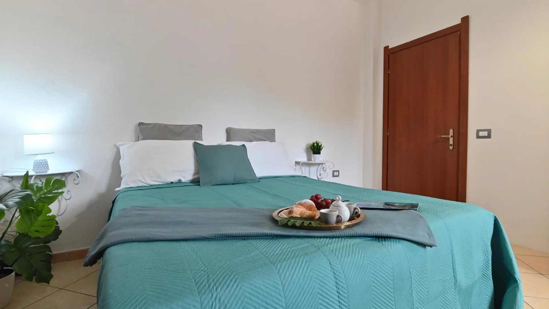 IzzHome Flamingo Pula